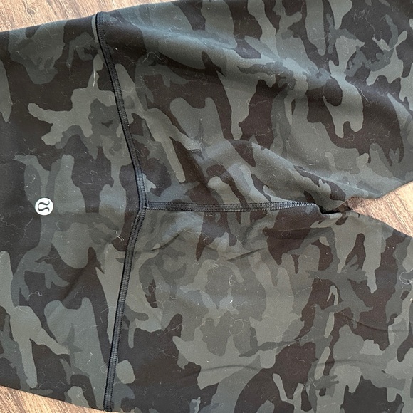 (4) LULU Align - Picture 7 of 9